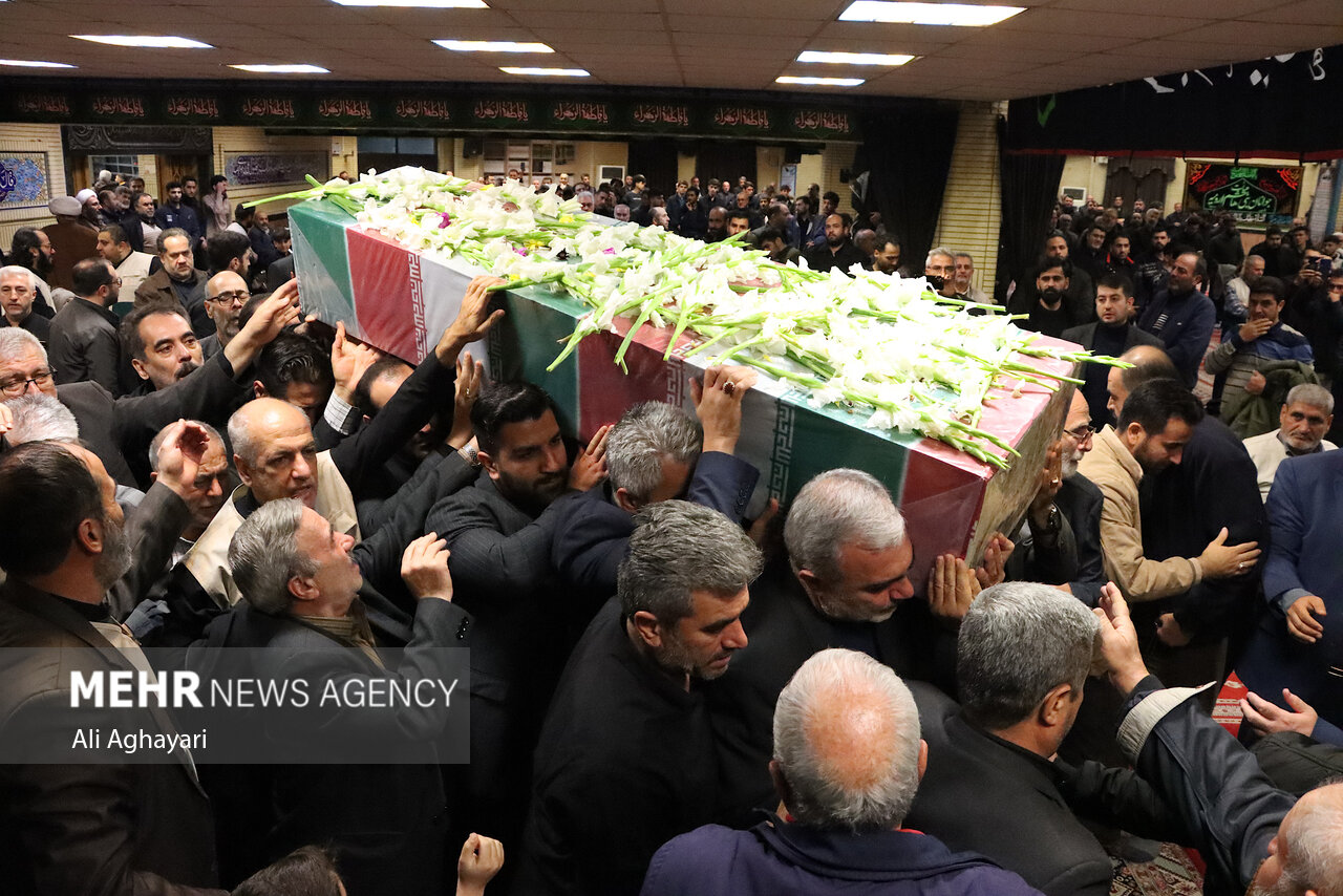 مراسم وداع با پیکر مطهر شهید گمنام کربلای ۵ شلمچه در
ارومیه