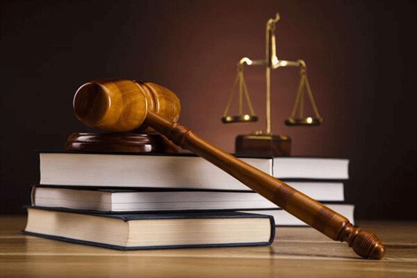 مراقب وکیلهای قلابی باشید