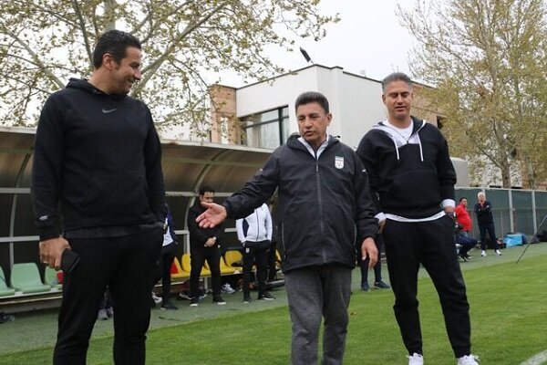 مربی تیم ملی فوتبال ایران به قرقیزستان می رود