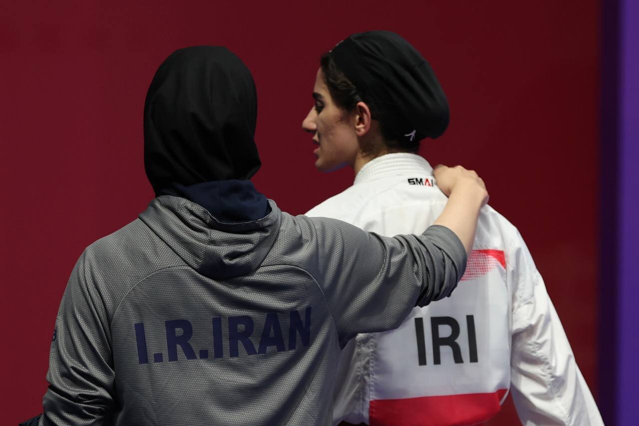 مربی تیم ملی کاراته بانوان: به عملکرد داور معترض
نیستم 