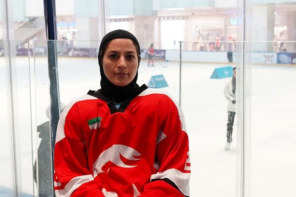 مربی تیمملی هاکی روی یخ: برای حضور در کمپ روسیه به انجمن بدهکاریم!