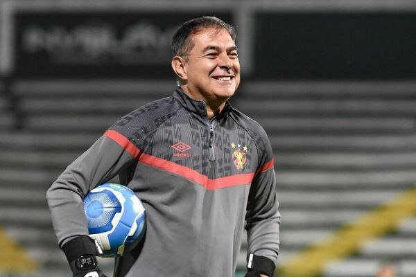 مربی دروازهبانهای پرسپولیس مشخص شد