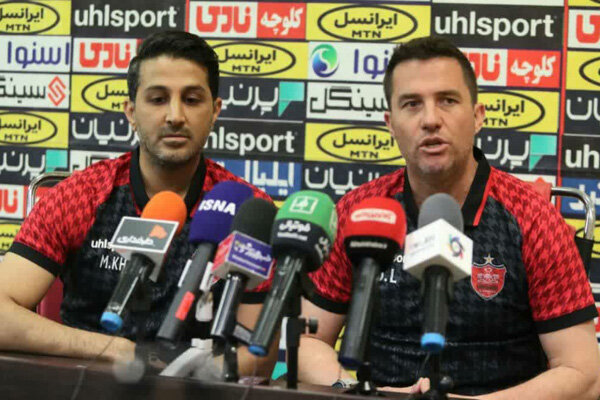 مربی پرسپولیس:امیدوارم بتوانیم عقب ماندگی باسپاهان را جبرانکنیم