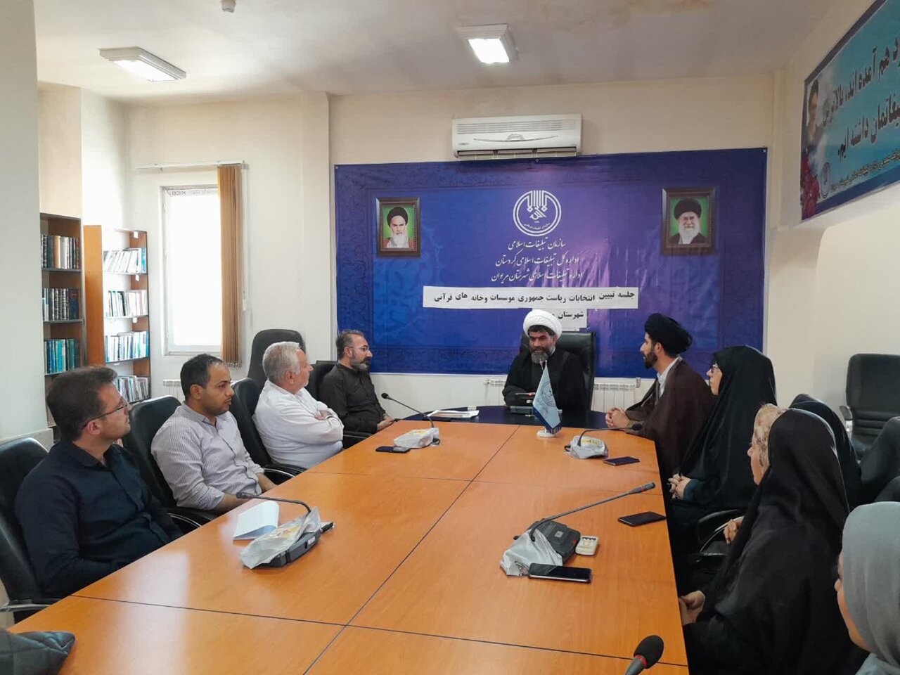 مربیان قرآنی باید تبیین‌گر حضور مردم در پای صندوق‌های رأی
باشند