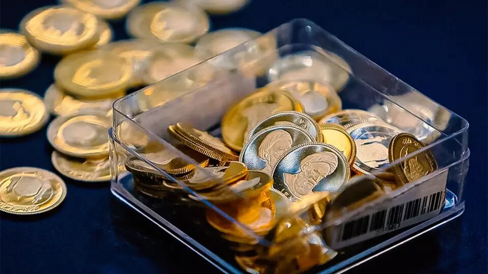 مرتضوی: نظارت و کنترلها در حوزه پیش فروش طلا تشدید شود