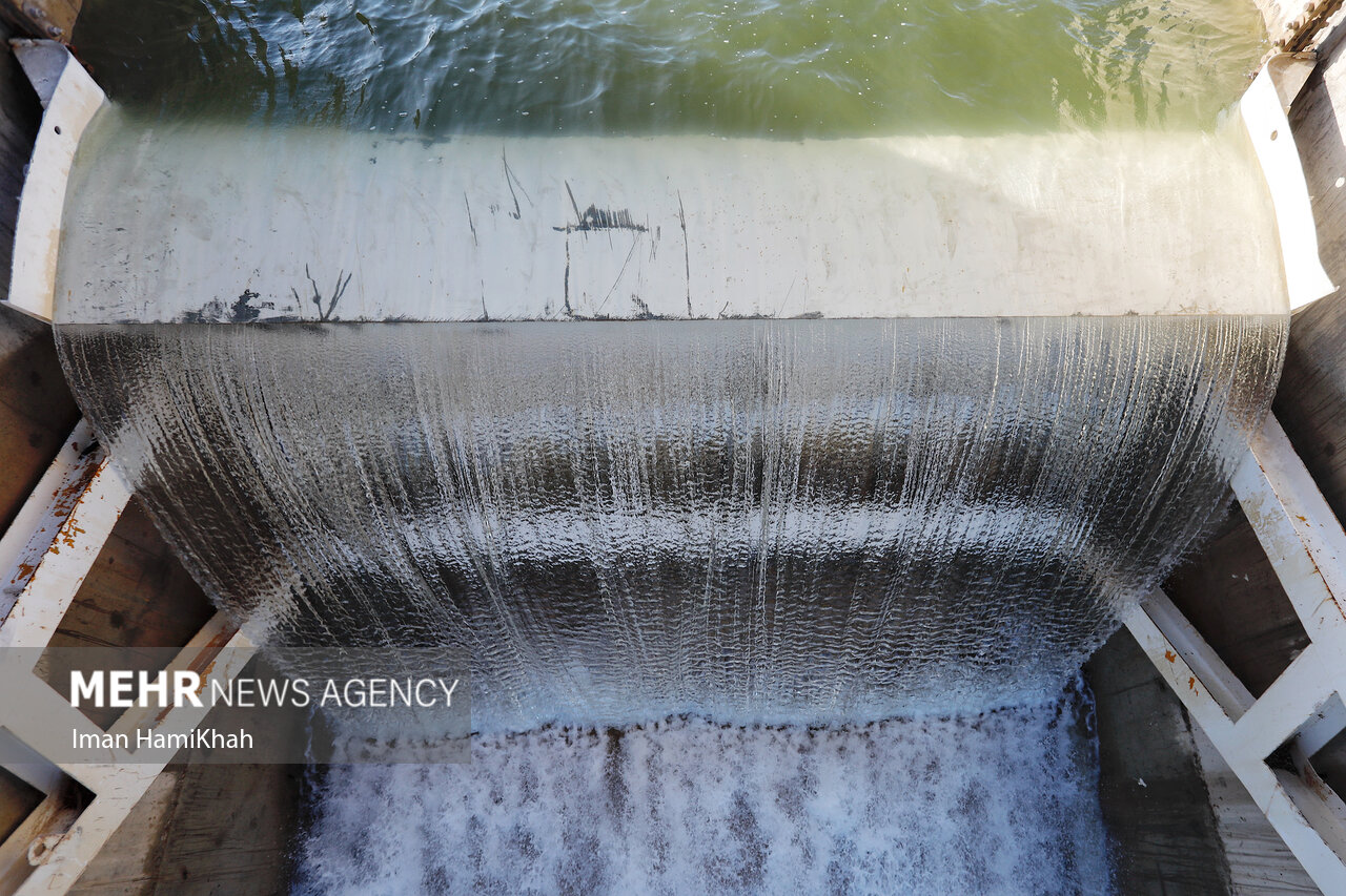 مرحله آخر رهاسازی آب سد مهاباد آغاز شد/رهاسازی ۱۲ میلیون
مترمکعب
