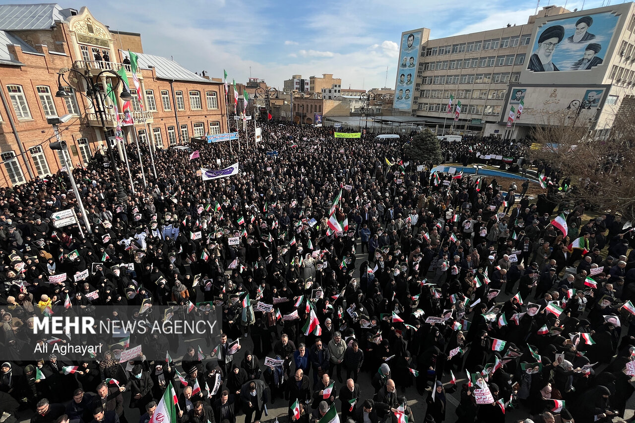 مردم آذربایجان‌غربی در ۲۲ دی بلوغ سیاسی خود را به نمایش گذاشتند