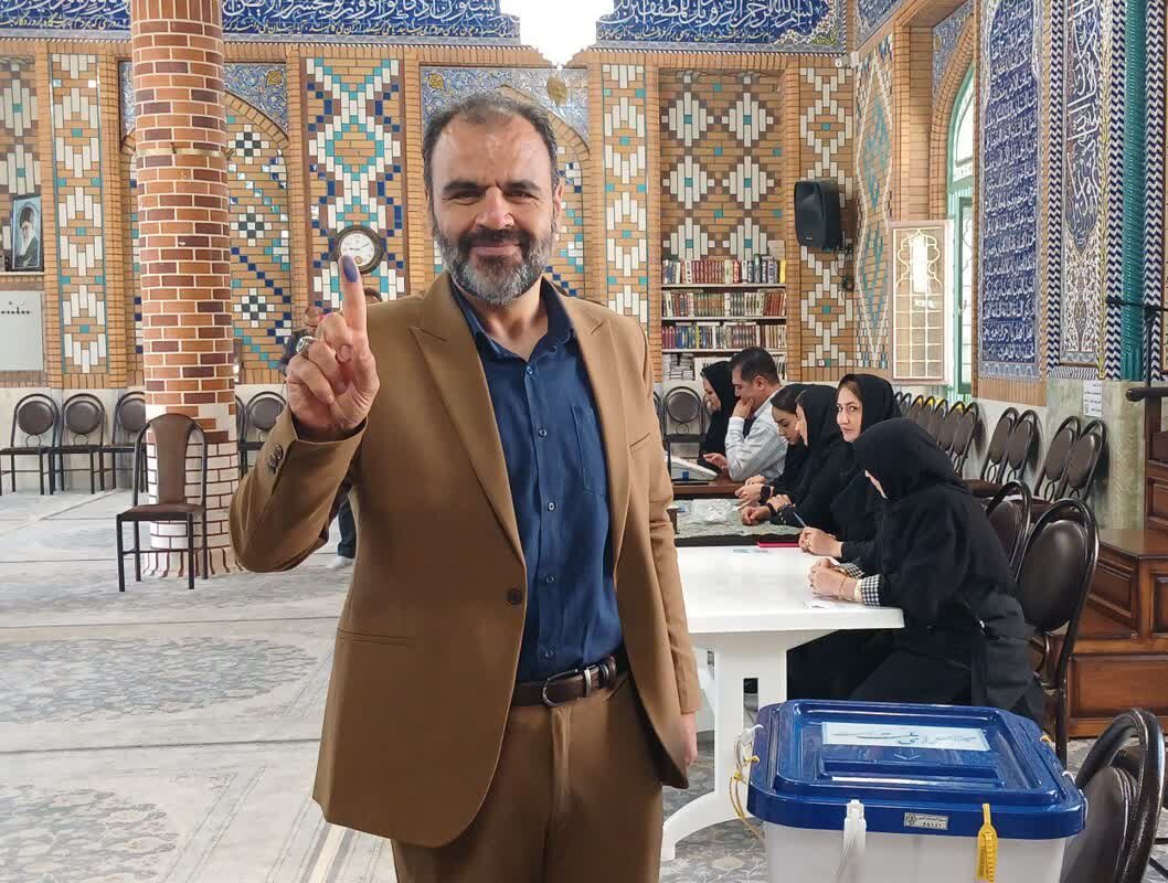 مردم بیجار حماسه آفرین انتخابات هستند