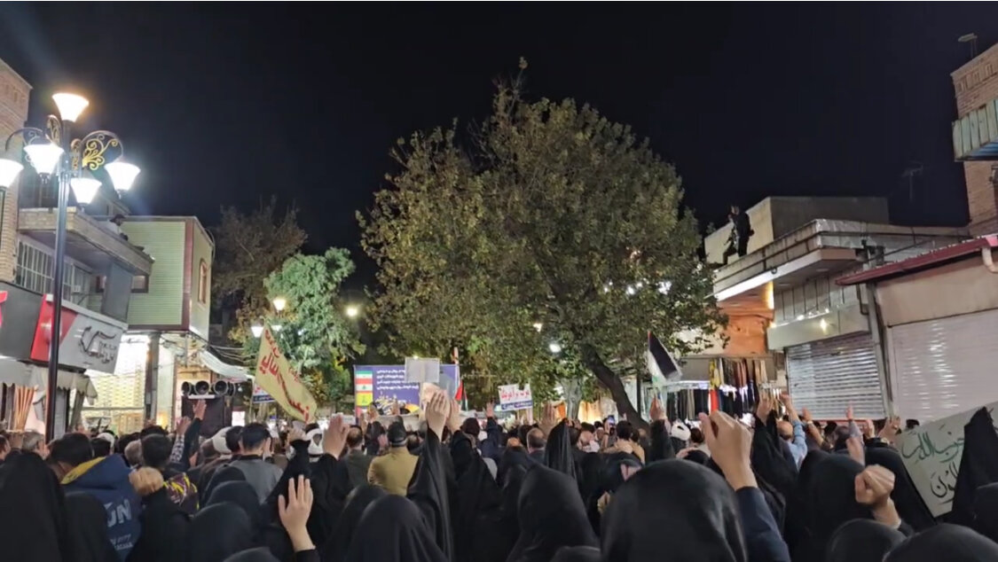 مردم خوی با برگزاری تجمع جنایات رژیم صهیونیستی را محکوم
کردند