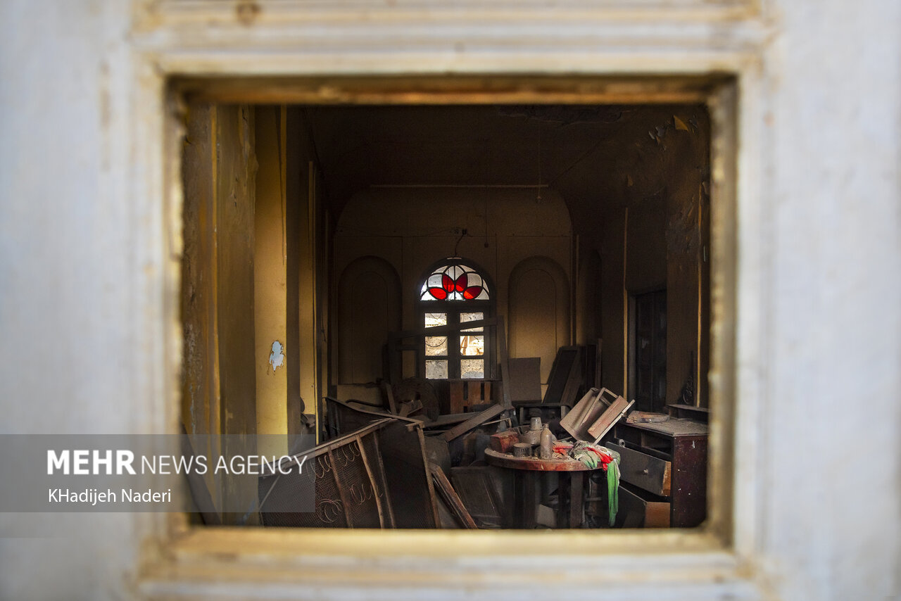 مرگ تدریجی «تاریخ»