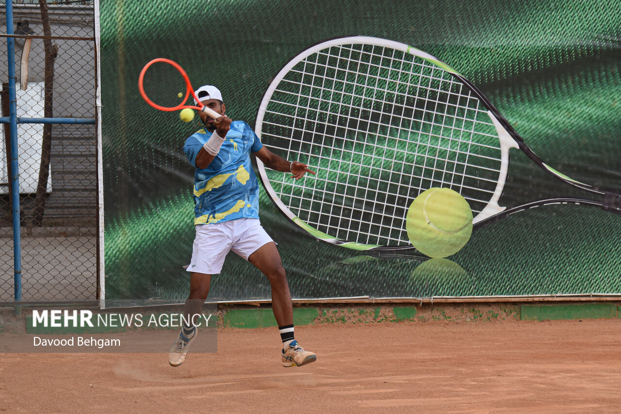 مزایده عمومی بدون اطلاع برای مرکز ملی تنیس ایران