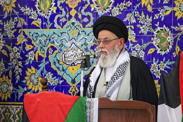 مسئولان با نگاه واحد نسبت به تامین آب پایدار یزد اقدام کنند
