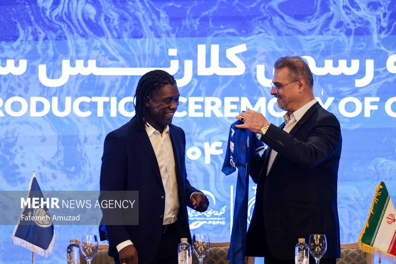 مسئولان باشگاه استقلال با اسم «سیدورف» سر هواداران کلاه نگذارند!