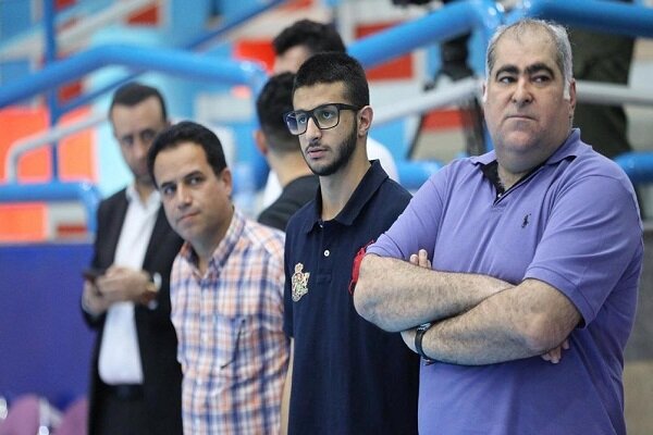 مسئولیت فنی تیم فوتسال کراپ بر عهده سرپرست تیم است