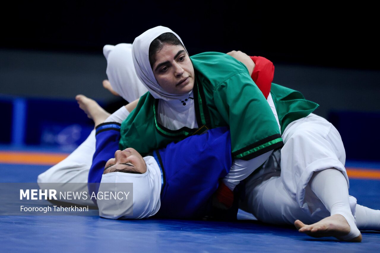 مسابقات کشتی آلیش بانوان قهرمانی کشور