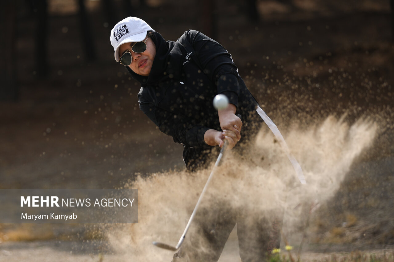 مسابقات گلف قهرمانی بانوان کشور