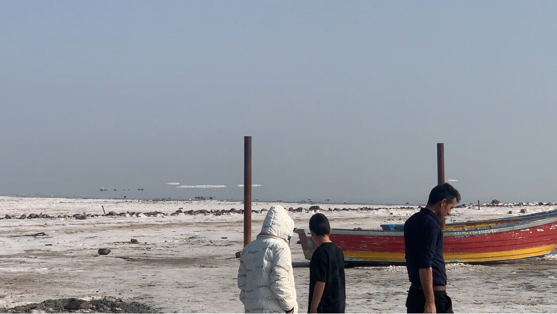 مسافران پاییزی دریاچه ارومیه