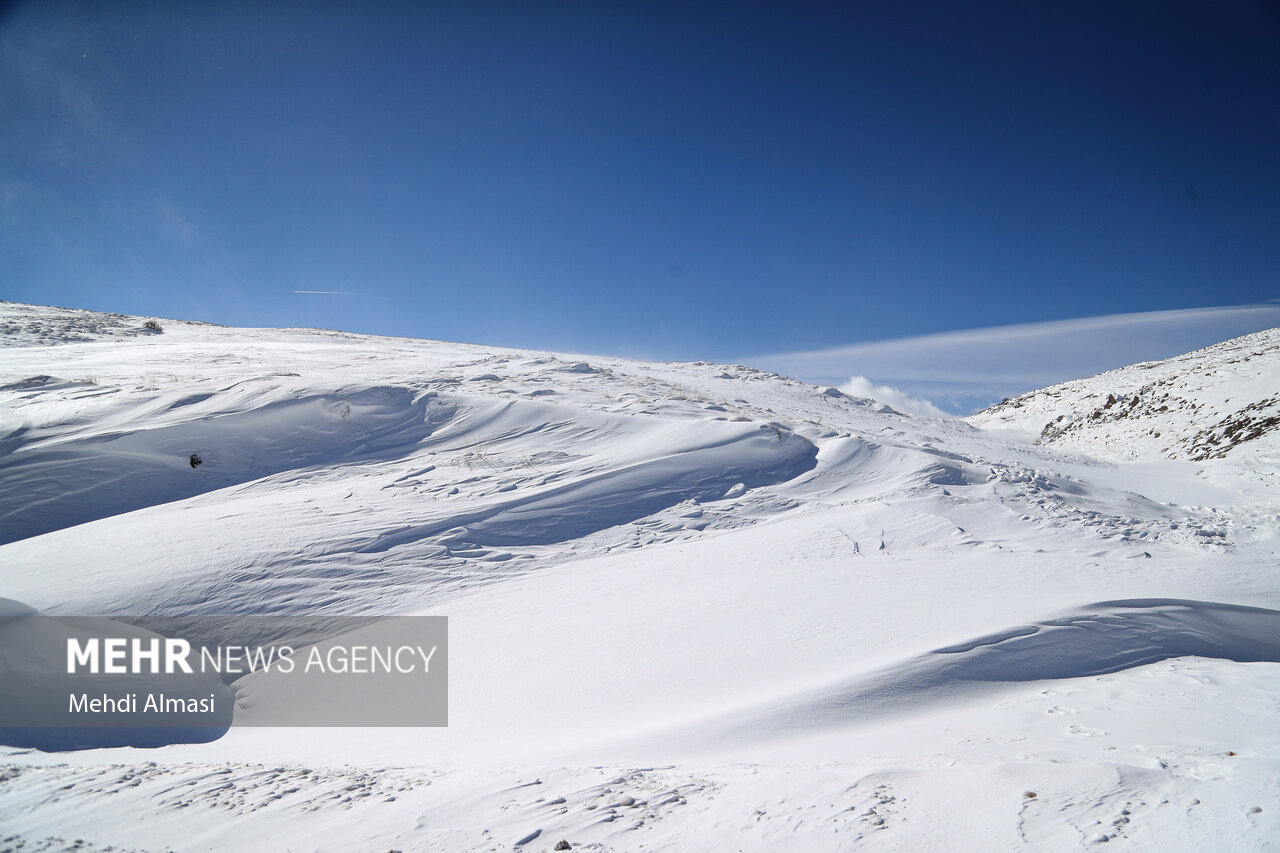 مسدود شدن راه ۱۰روستا در شهرستان پلدشت بر اثر بارش برف