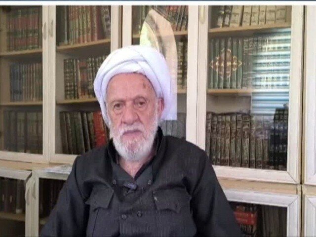مسلمانان یکصدا و همدل مقابل کفر بایستند
