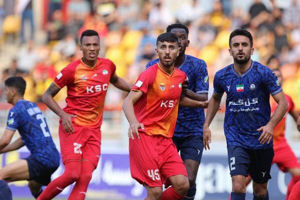 مسوولان و هواداران از ویسی حمایت کنند/ تلاش فولاد برای بقادر لیگ