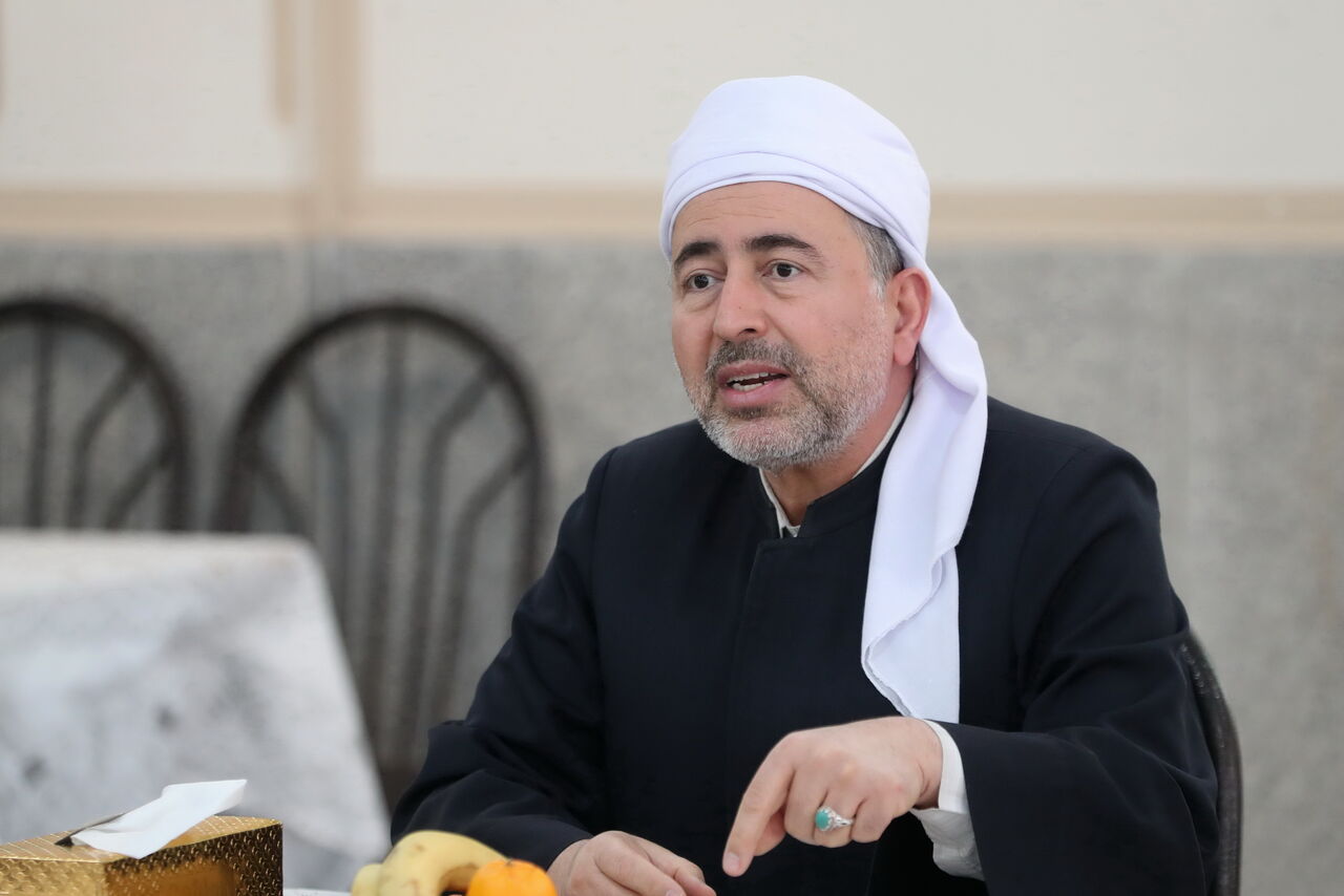 مشاور رئیس جمهور در امور اقوام: آیتالله رئیسی پیگیر علل حادثه درگذشت «مهسا امینی» است