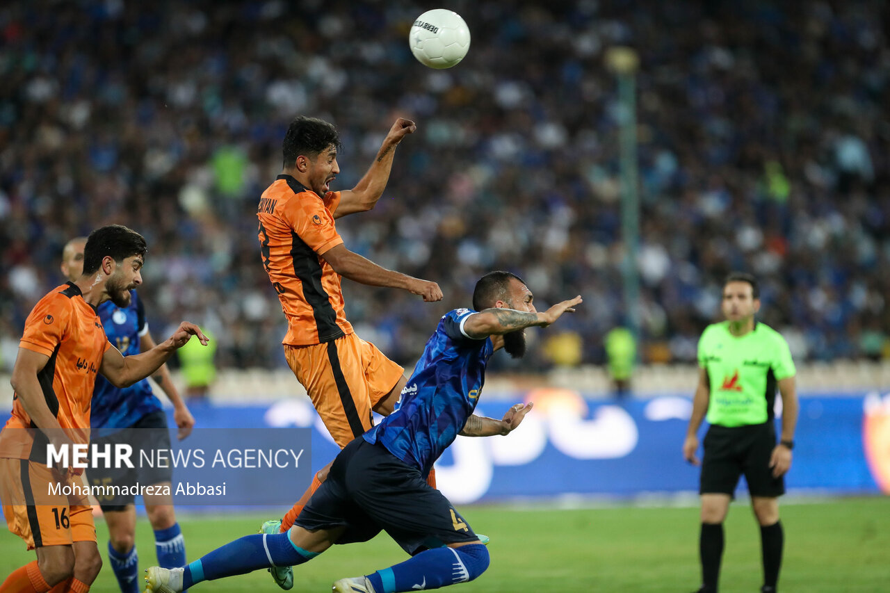 مشکلی که ساپینتو باید به آن فکر کند/ استقلال فقط نیمه دوم گل زده!