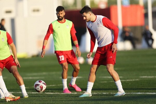 مصدومان تیم ملی تمرین نکردند/میهمانان ویژه به آزادی آمدند