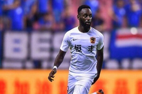 مطابق قانون با «کوین بولی» قرارداد بستیم/ او در ایران
است