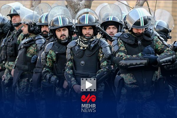 مظلومیت نیروی فراجا در مقایسه با پلیس آمریکا