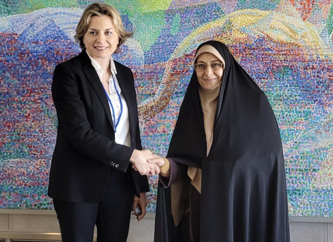 معاون رییس جمهور ایران با رییس کمیسیون ملی زنان لبنان دیدارکرد