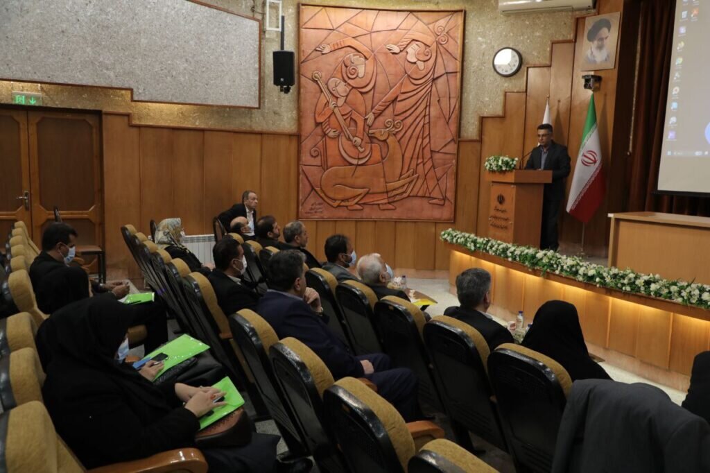 معاون وزارت کشور: حکمرانی نوین بدون آموزش مداوم مدیران امکانپذیر نیست