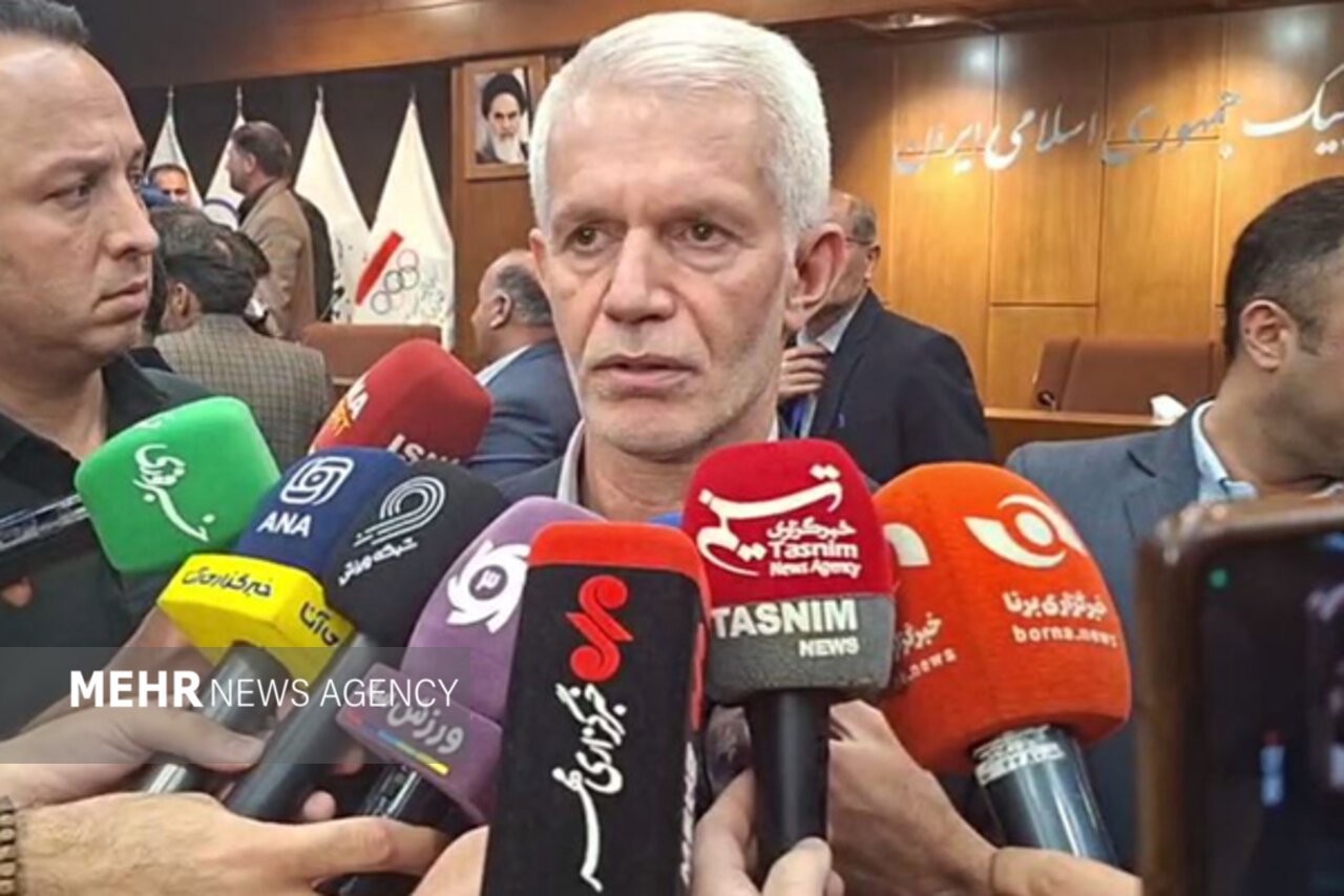 معاون وزیر ورزش: دنیامالی قطعا میماند؛ پیگیر جدی ویزای آمریکا هستیم