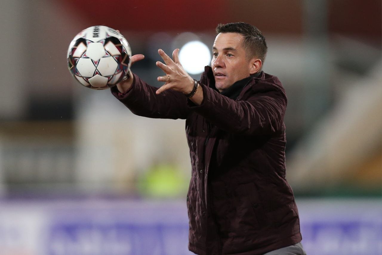 معرفی رسمی اوسمار ویهرا از سوی باشگاه پرسپولیس