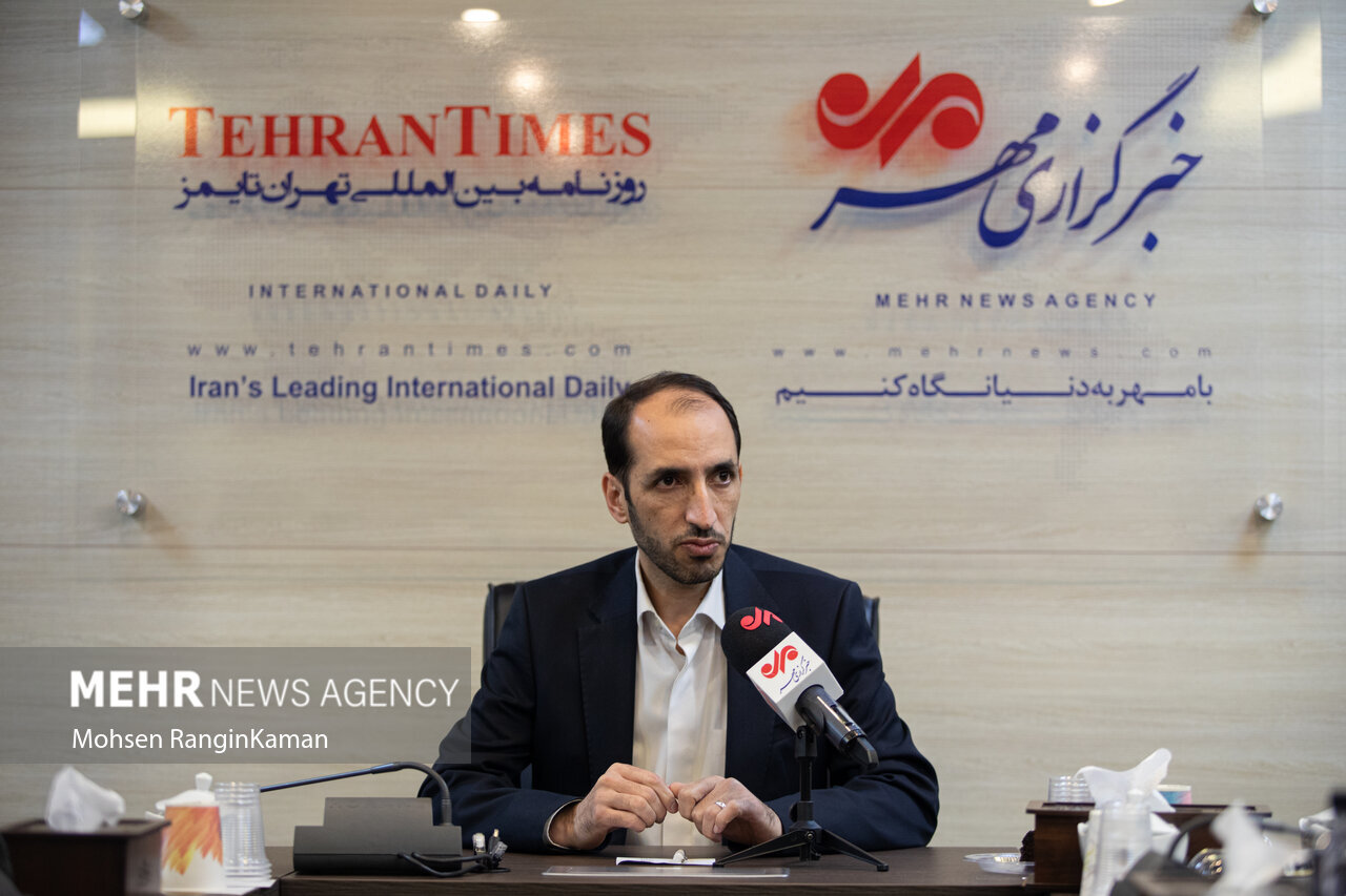 معلم نقش اصلی در مواجهه با پدیده بازمانده از تحصیل
دارد