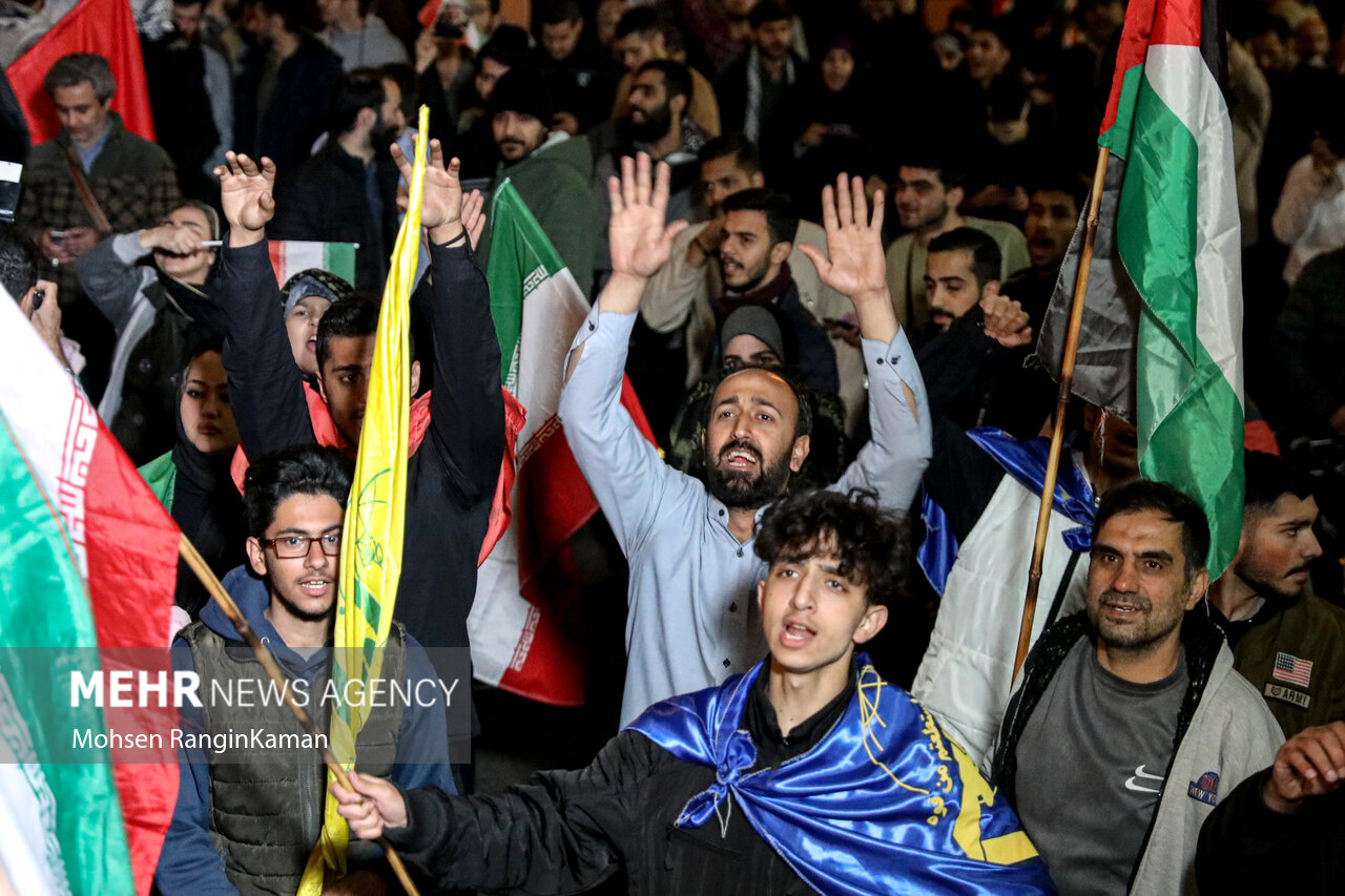 معلمان و دانش‌آموزان از نیروهای مسلح قدردانی کردند