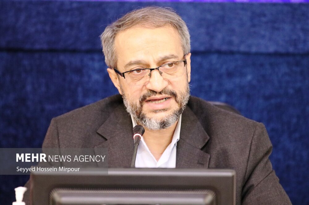 معلمان پیشگامان جهاد و ایثار هستند