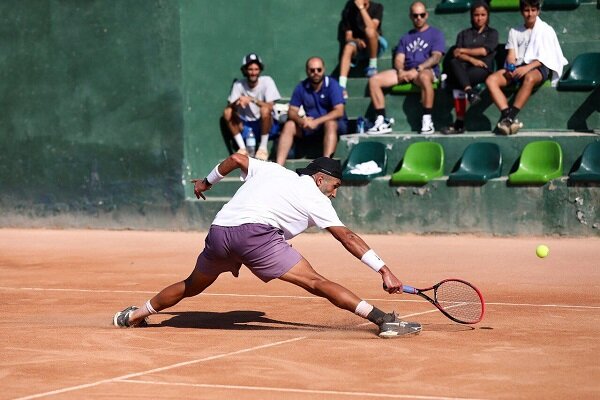 معین محمدی فاتح مسابقات ۱۰۰۰ امتیازی تنیس شد