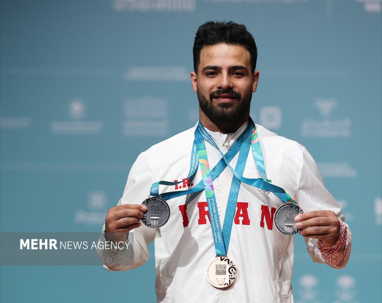 معینی: بعد از فشار مسابقات جهانی، کسب سه مدال  برایم ارزشمند بود