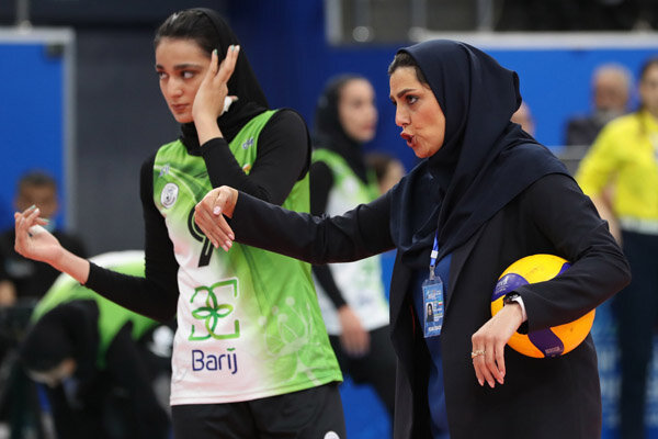 مقابل نماینده ازبکستان متفاوت بودیم/ بازیکنانم با چالش مواجه شدند