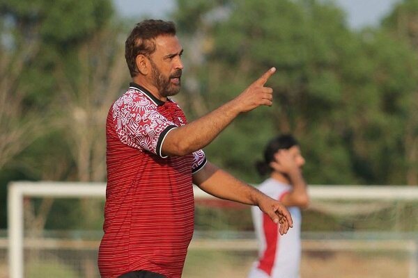 مقابل پیکان با تمام قوا بازی میکنیم