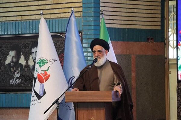 مقابله با هجمه فرهنگی، مسئولیت فرهنگیان در حفظ ارزشهای انقلابی