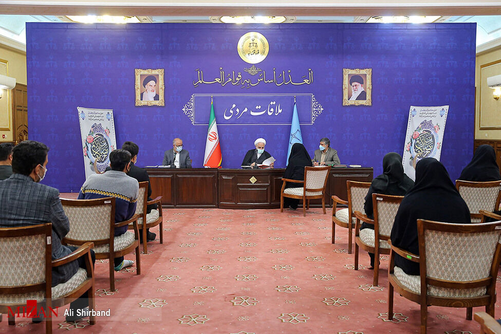 ملاقات مردمی رییس عدلیه با ۱۳ مراجعه کننده به دستگاه قضا همزمان با لیالی قدر