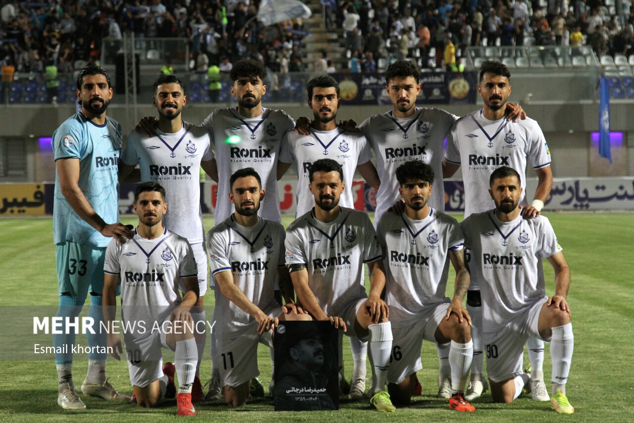 «ملوان» قربانی بدهکاری رئیس فدراسیون فوتبال به سایر رنگها شد!