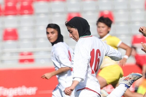 ملی پوش فوتبال: کاروان مقاومت هستیم و تا پای جان برای ایران میجنگیم