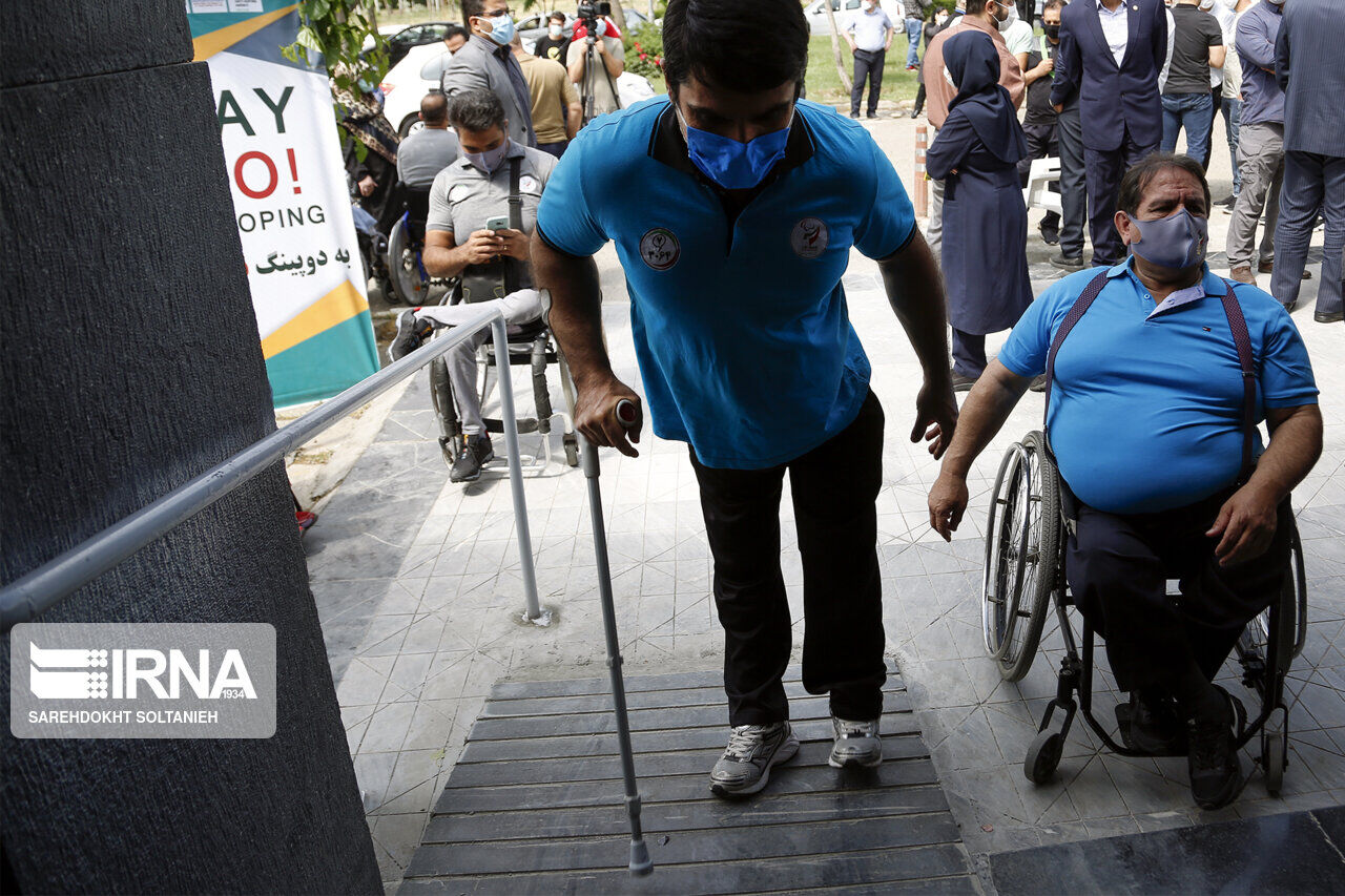 مناسب سازی معابر منتهی به منازل مسکونی معلولین و جانبازان پایتخت آغاز شد