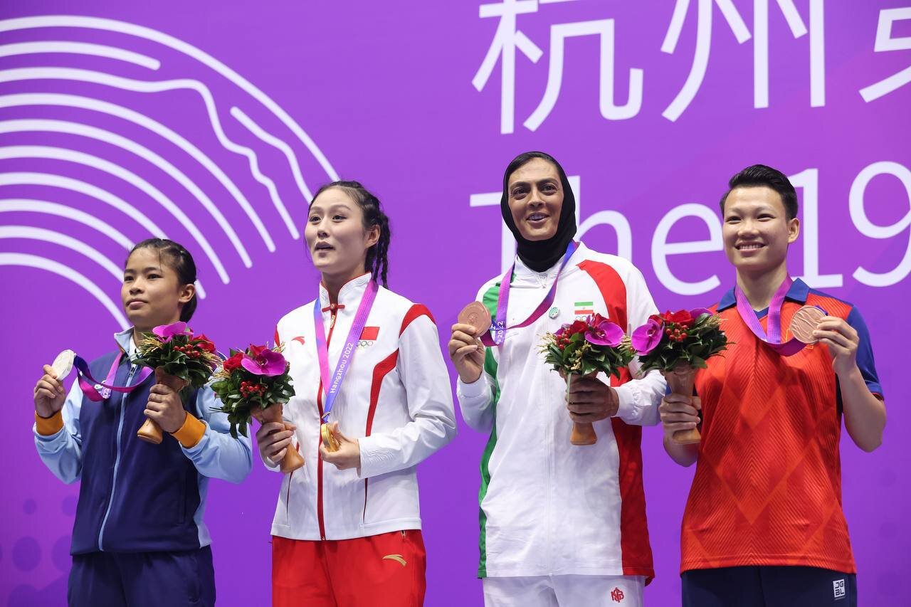 منصوریان: جنگ جهانی همینجاست/ به طلاییهای هانگژو حواله بدهند