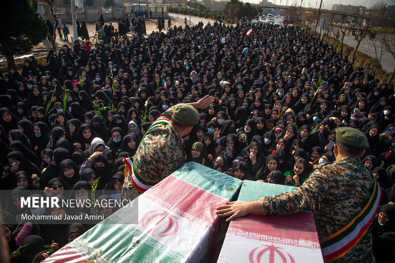 منطقه ۱۰ تهران میزبان شهدای گمنام