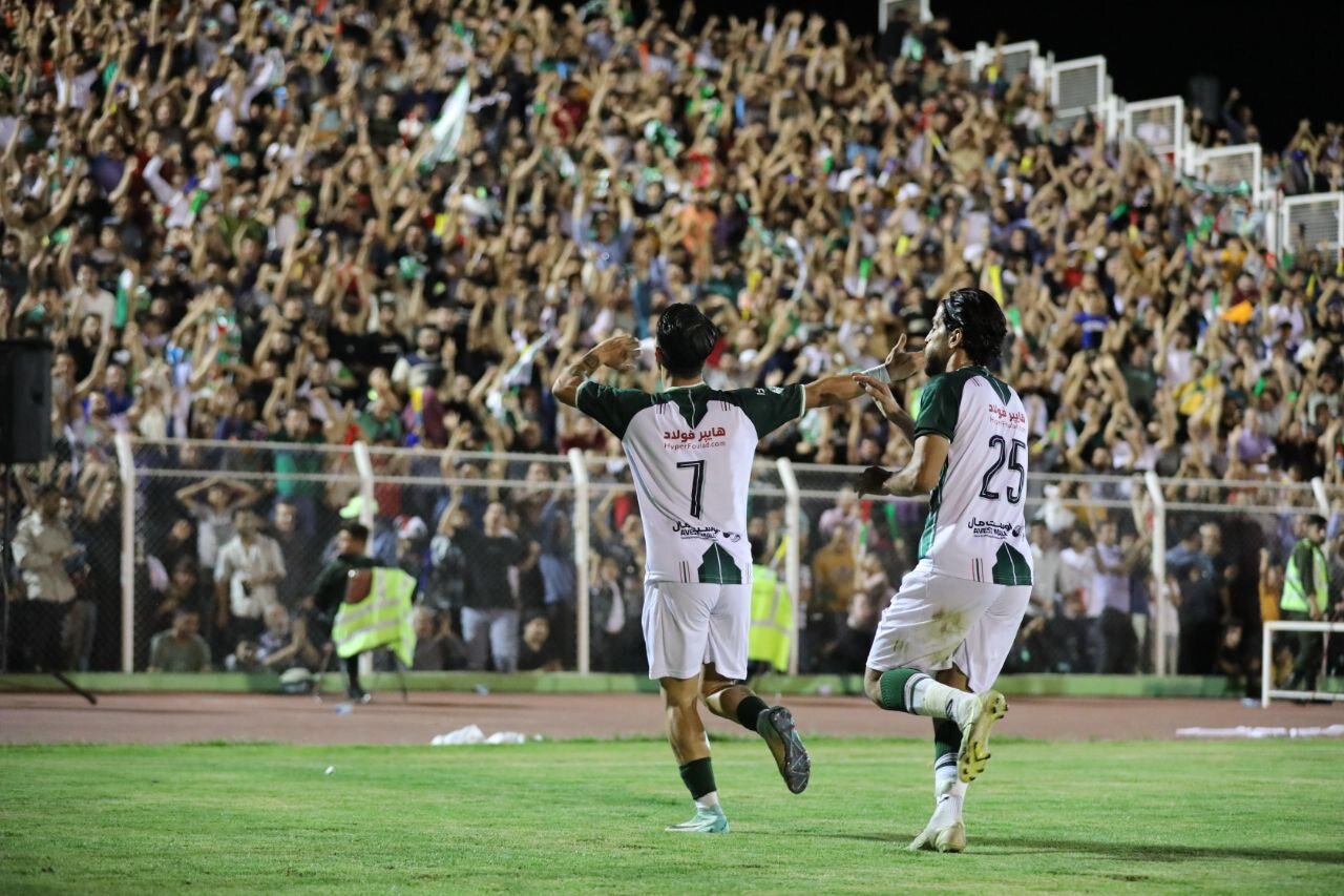 مهرداد قنبری: «خیبر خرمآباد» بهترین هواداران دنیا رادارد