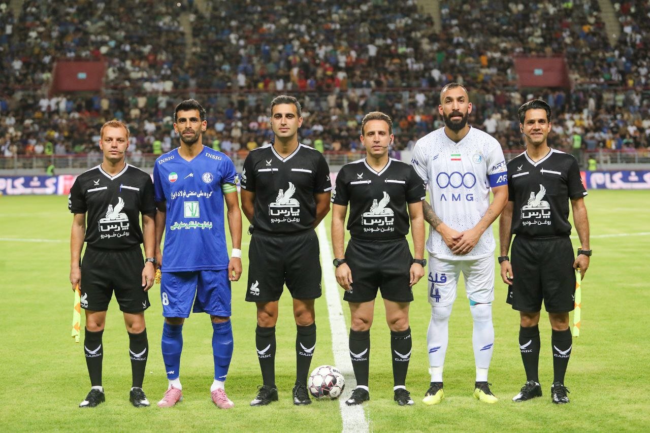 مورایس: فقط یک تیم در زمین بود؛ پنالتی استقلال گرفته نشد