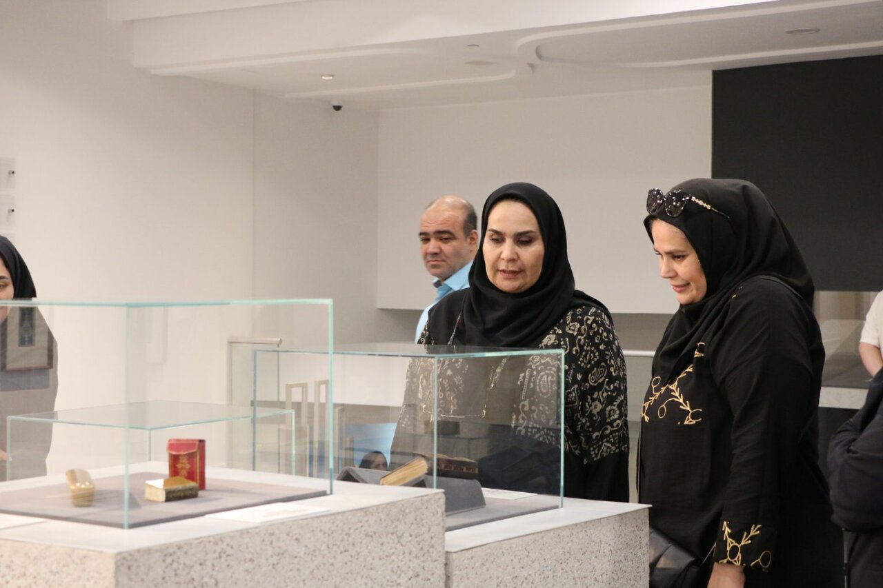 موزهها ارتباط مؤثری با هم ندارند